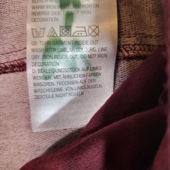 Dream Jeannes by Quacker Factory Women's Stretch Jeans Size 14 Maroon/Plum - Picture 14 of 14